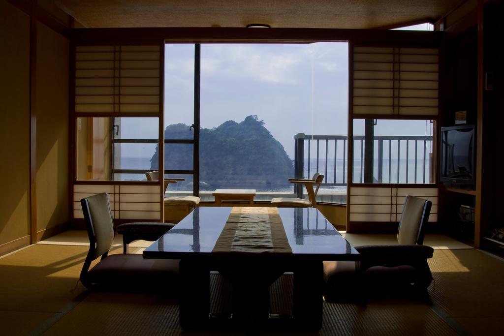 Umibenokakureyu Seiryu Hotel Nishiizu Eksteriør billede